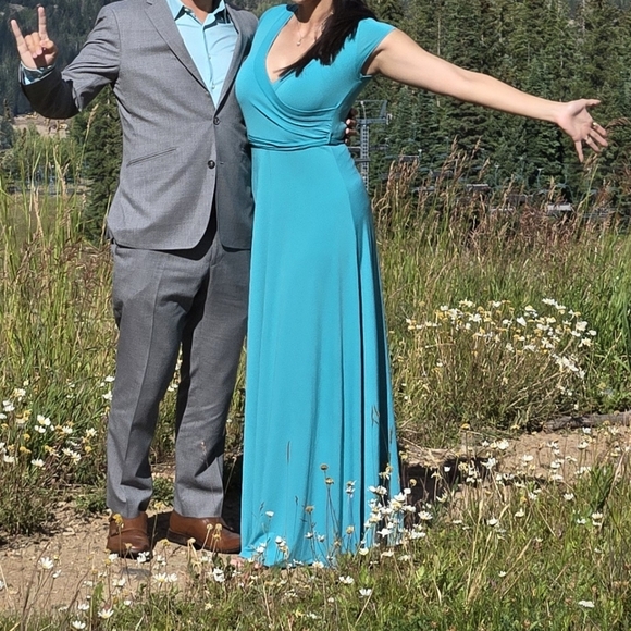 Elegant Teal Dress - Picture 3 of 8